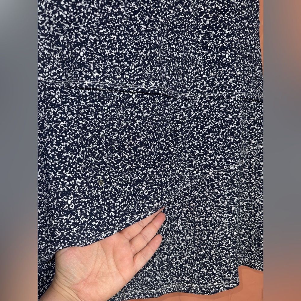 J. Mclaughlin Medium - image 3